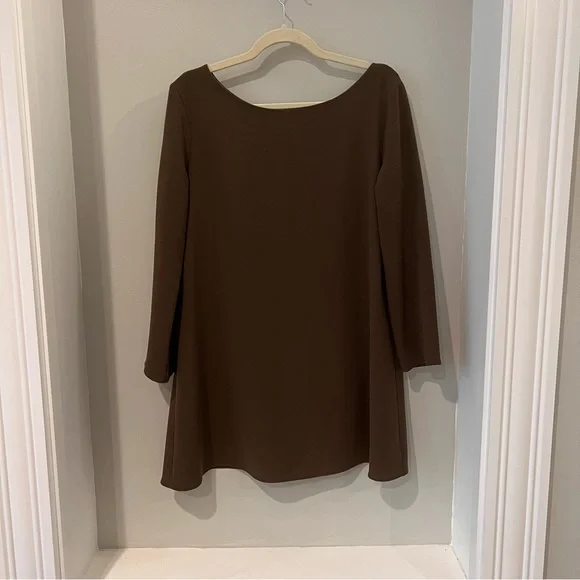 Keyhole Back Tunic - Picture 2 of 4